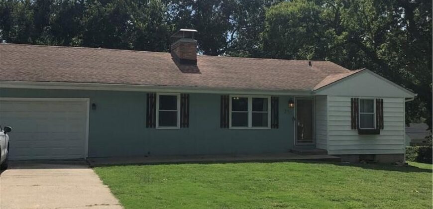 305 NE 82nd Terrace, Kansas City, MO 64118