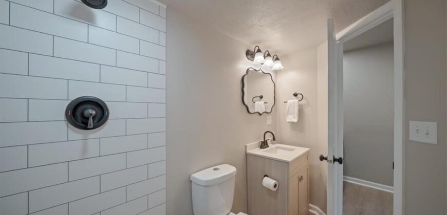 1512 NW 79th Terrace, Kansas City, MO 64118