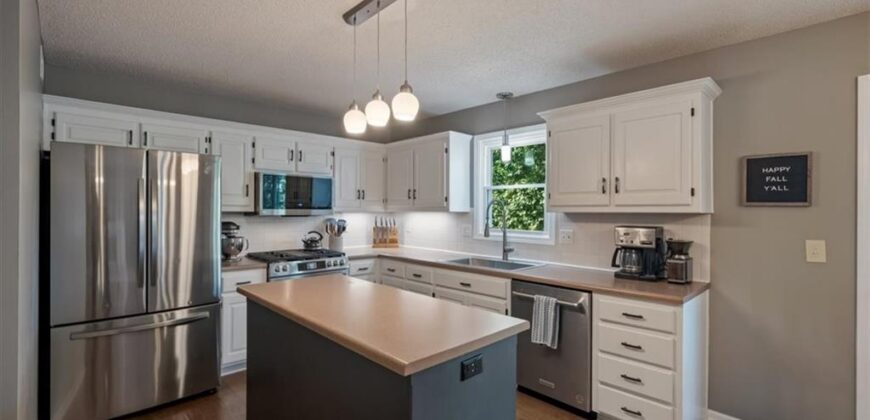 1512 NW 79th Terrace, Kansas City, MO 64118