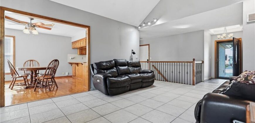 1505 NE 102nd Street, Kansas City, MO 64155