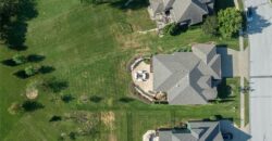 6472 N Whitetail Way, Parkville, MO 64152