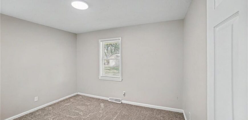 7820 NE San Rafael Drive, Kansas City, MO 64119