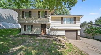7820 NE San Rafael Drive, Kansas City, MO 64119