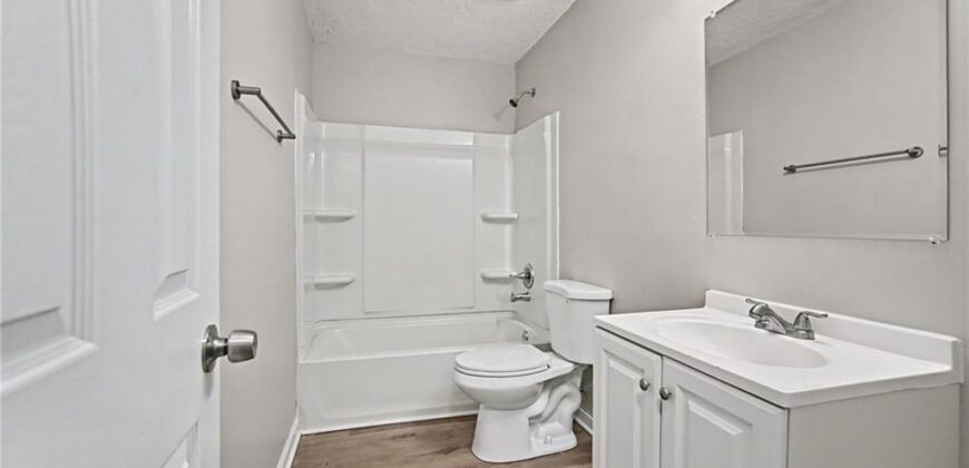 7820 NE San Rafael Drive, Kansas City, MO 64119