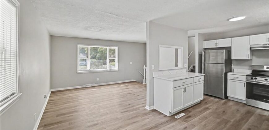7820 NE San Rafael Drive, Kansas City, MO 64119