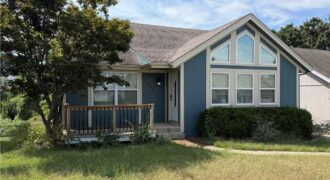 929 NW 63rd Street, Kansas City, MO 64118