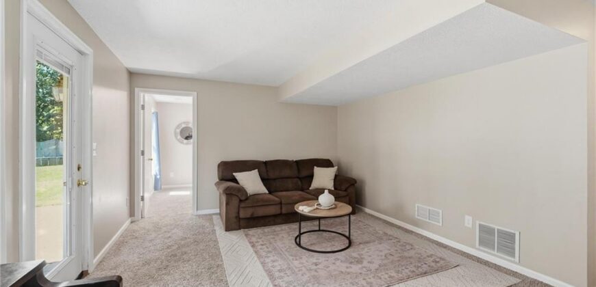 6122 N Coventry Avenue, Kansas City, MO 64151