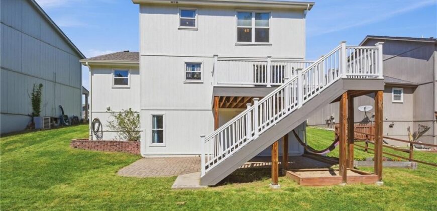 6122 N Coventry Avenue, Kansas City, MO 64151