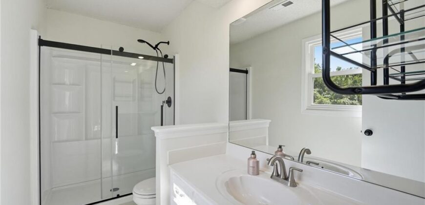 6122 N Coventry Avenue, Kansas City, MO 64151