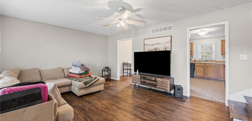 4508 NE 49th Terrace, Kansas City, MO 64119