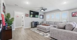 11730 N Laurel Avenue, Kansas City, MO 64157