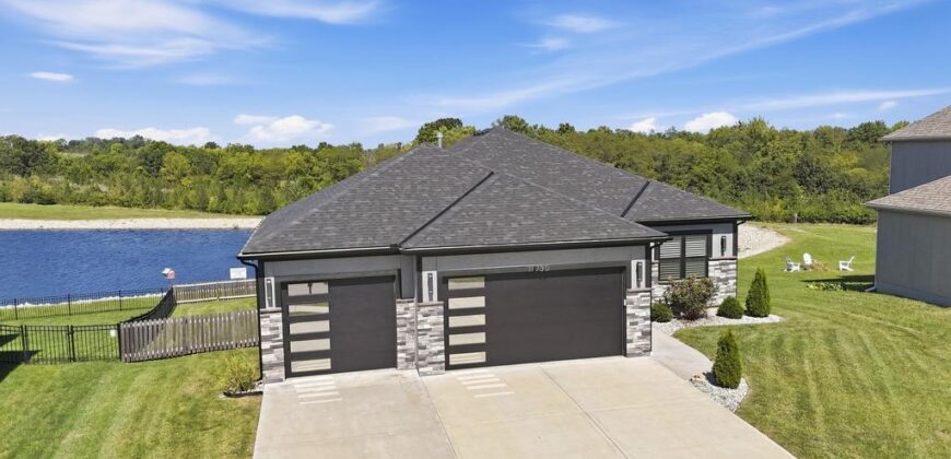 11730 N Laurel Avenue, Kansas City, MO 64157