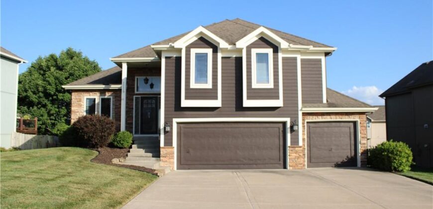 11119 N Madison Avenue, Kansas City, MO 64155