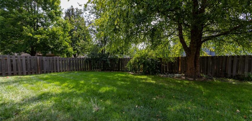 8211 NE 98th Street, Kansas City, MO 64157