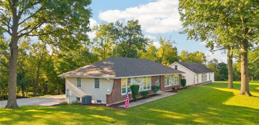 15007 Northern Hills Drive, Holt, MO 64068