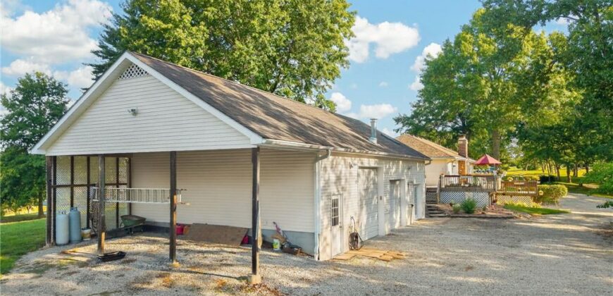 15007 Northern Hills Drive, Holt, MO 64068