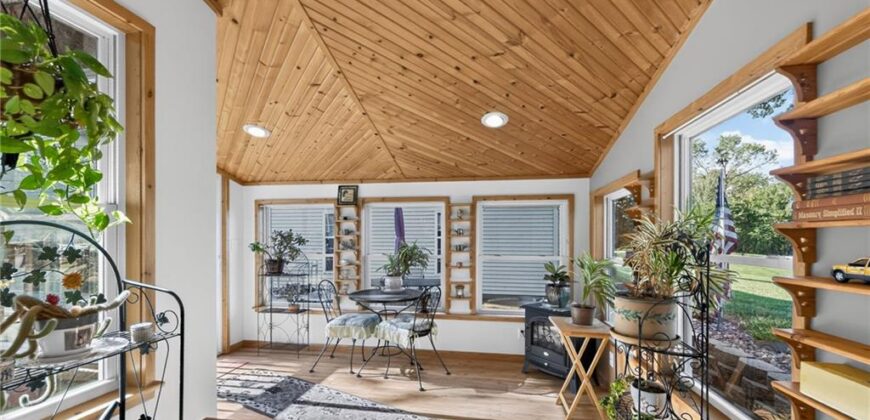 15007 Northern Hills Drive, Holt, MO 64068