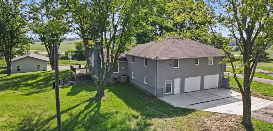 12223 Hills Road, Kearney, MO 64060