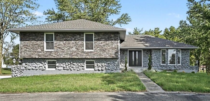 12223 Hills Road, Kearney, MO 64060