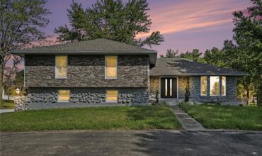 12223 Hills Road, Kearney, MO 64060