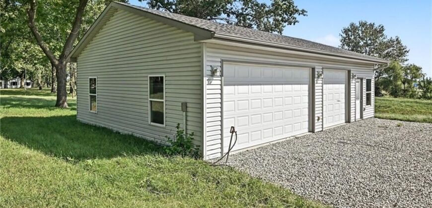 12223 Hills Road, Kearney, MO 64060
