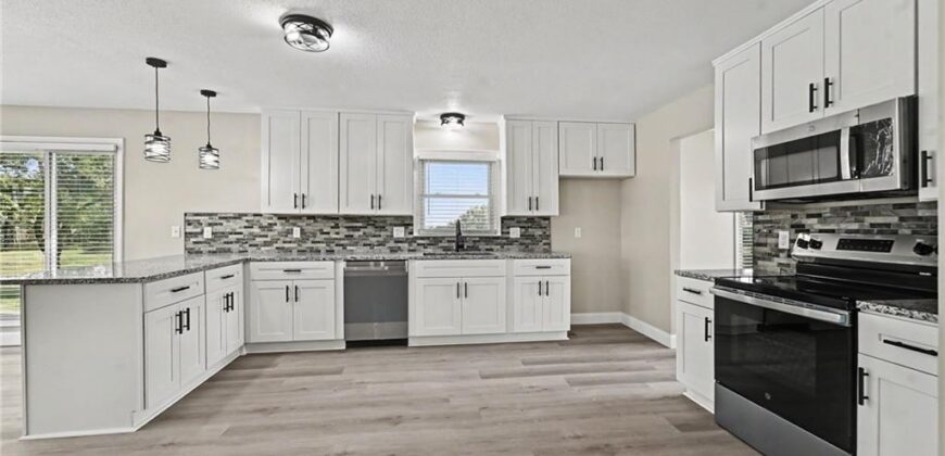 12223 Hills Road, Kearney, MO 64060