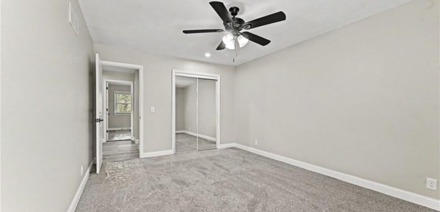 12223 Hills Road, Kearney, MO 64060