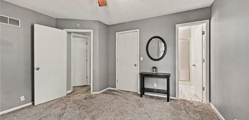 11225 N Tracy Avenue, Kansas City, MO 64155