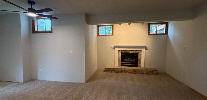4201 NW 64th Place, Kansas City, MO 64151