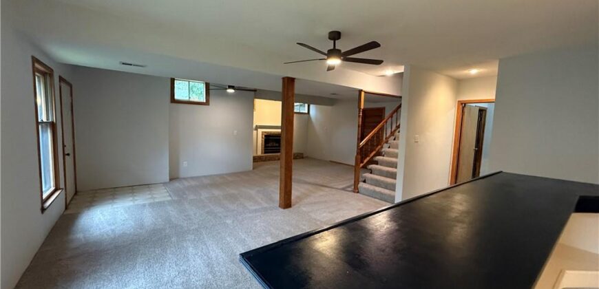 4201 NW 64th Place, Kansas City, MO 64151