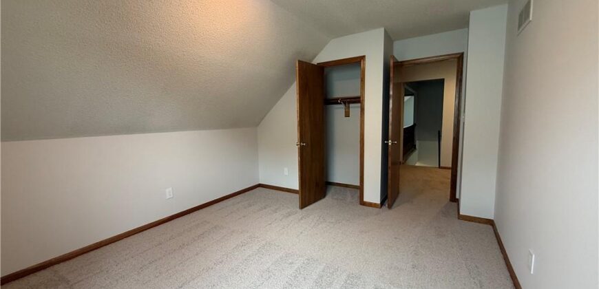 4201 NW 64th Place, Kansas City, MO 64151
