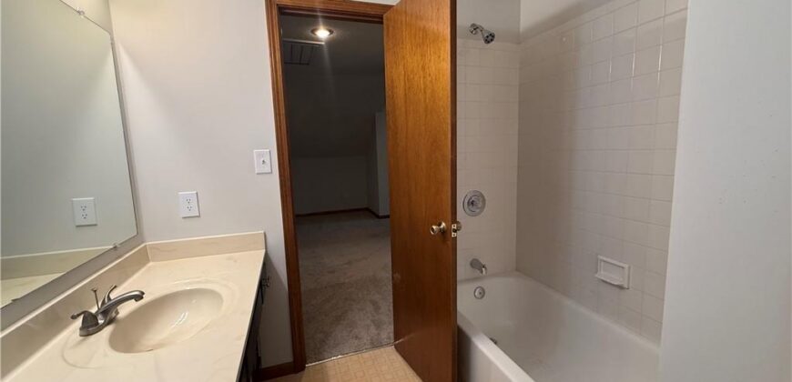4201 NW 64th Place, Kansas City, MO 64151