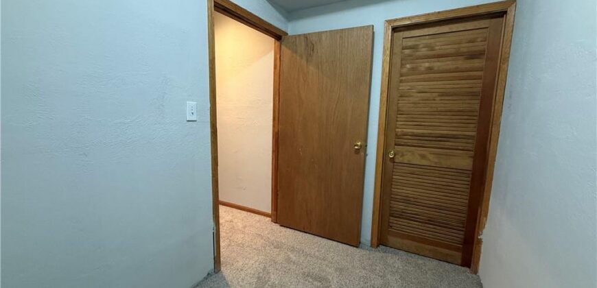 4201 NW 64th Place, Kansas City, MO 64151