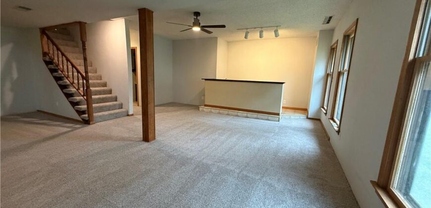 4201 NW 64th Place, Kansas City, MO 64151