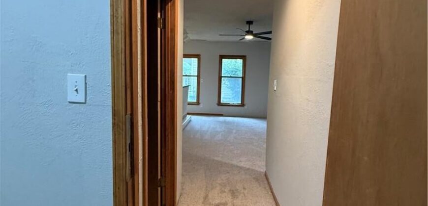 4201 NW 64th Place, Kansas City, MO 64151