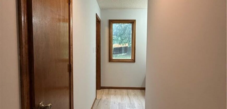 4201 NW 64th Place, Kansas City, MO 64151