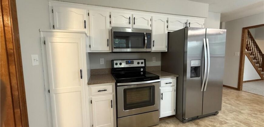 4201 NW 64th Place, Kansas City, MO 64151