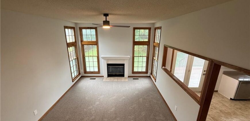 4201 NW 64th Place, Kansas City, MO 64151