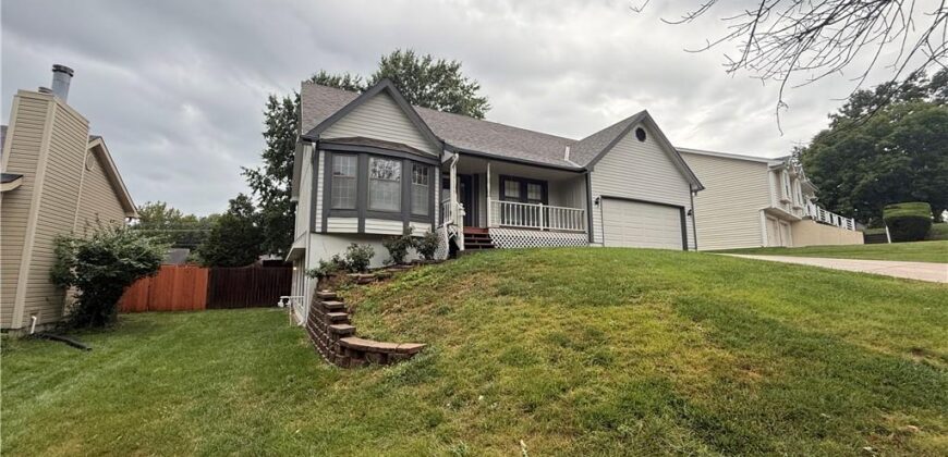 4201 NW 64th Place, Kansas City, MO 64151