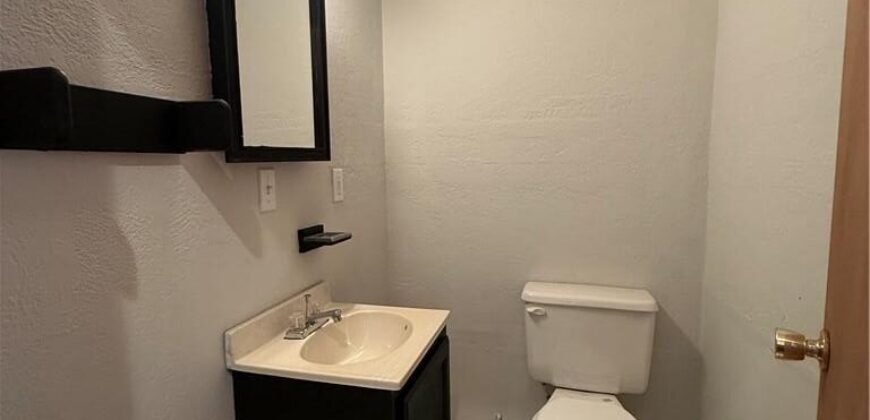 4201 NW 64th Place, Kansas City, MO 64151