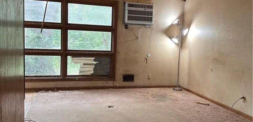 7044 Coronado Street, Kansas City, MO 64152