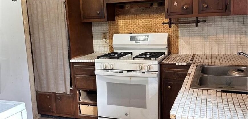 7044 Coronado Street, Kansas City, MO 64152