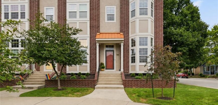 2901 Gentry Park Parkway, North Kansas City, MO 64116