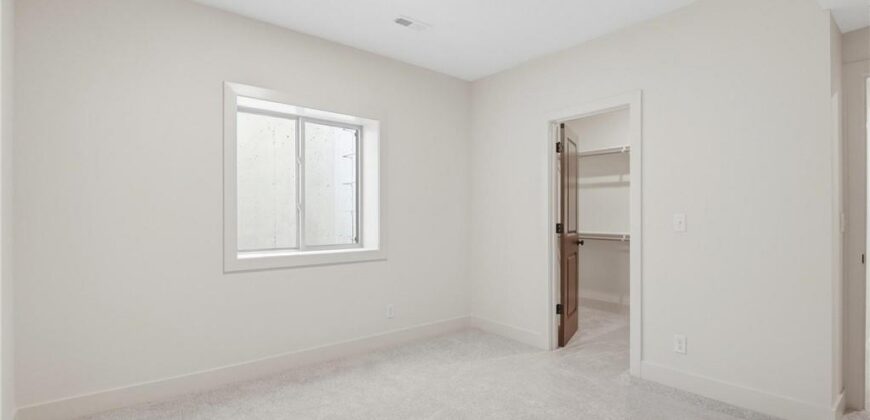 9001 N Clarion Avenue, Kansas City, MO 64153