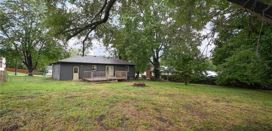 2214 NE 37th Terrace, Kansas City, MO 64116