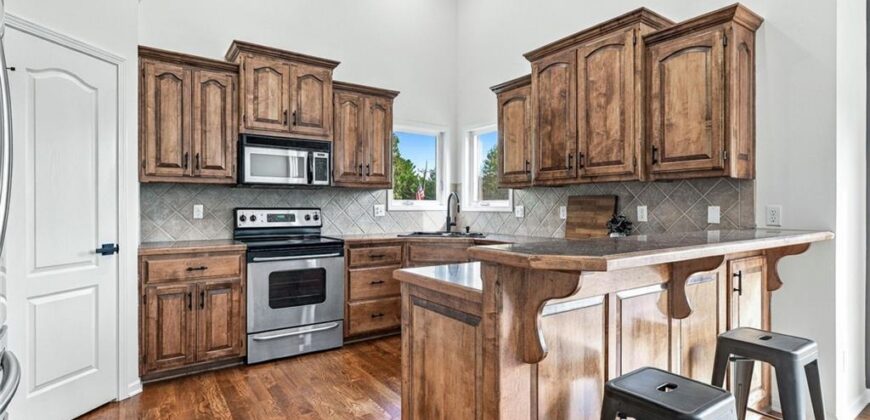 1603 NE 180th Terrace, Smithville, MO 64089