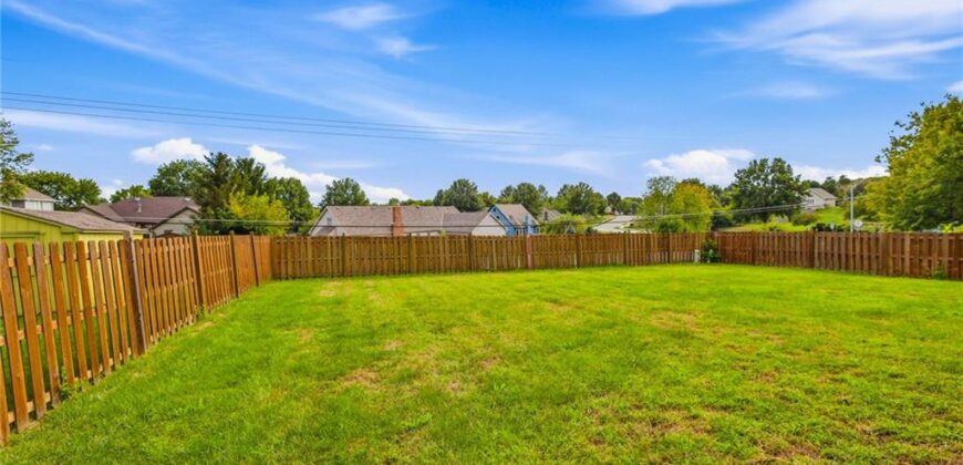 1603 NE 180th Terrace, Smithville, MO 64089