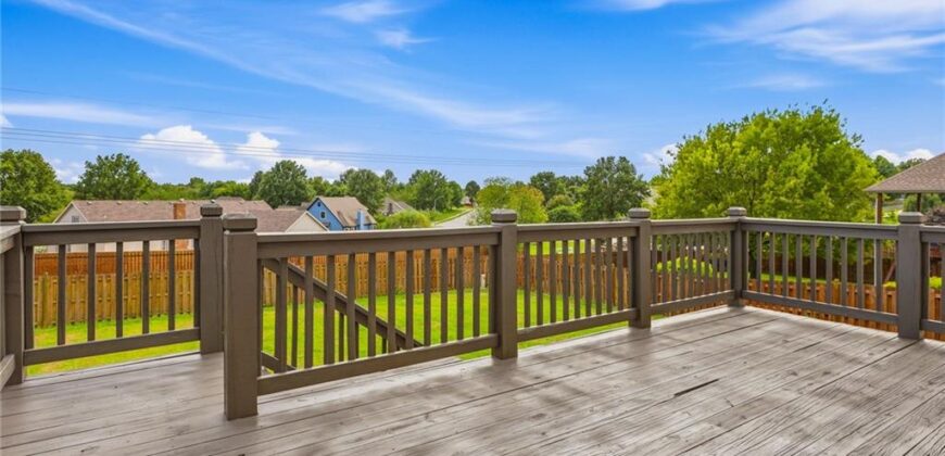 1603 NE 180th Terrace, Smithville, MO 64089