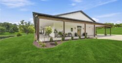 12820 NW Crooked Road, Parkville, MO 64152