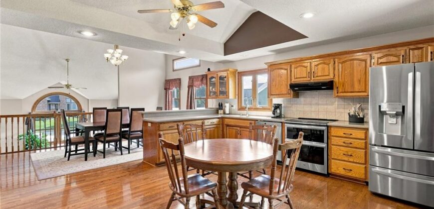 6726 N Charleston Drive, Kansas City, MO 64119